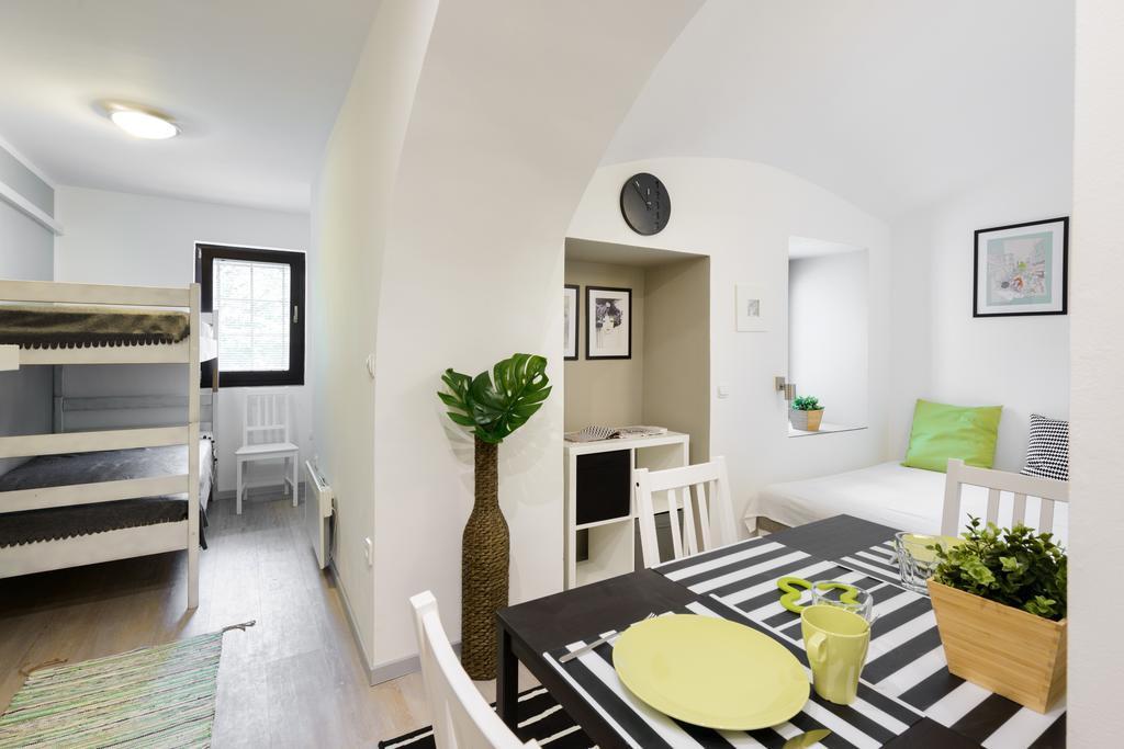 Apartments Vega Ljubljana Extérieur photo